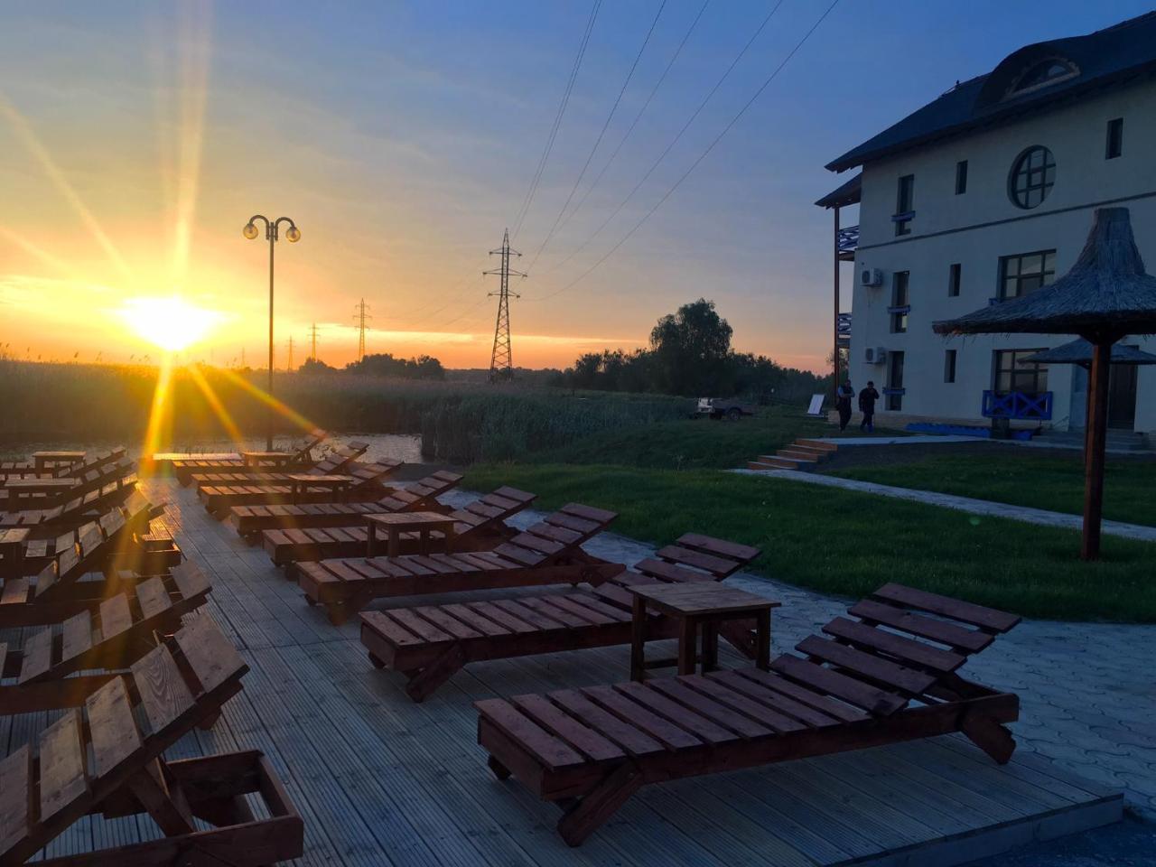 Pensiunea Obretin All Inclusive Mila Douazeci si Trei Exterior photo